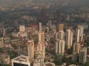 Hochhaeuser bestimmen immer mehr die Skyline Kuala Lumpurs